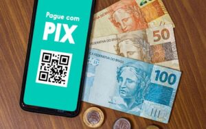Quando o Pix trava a economia: o que o governo teme com transferências instantâneas demais?